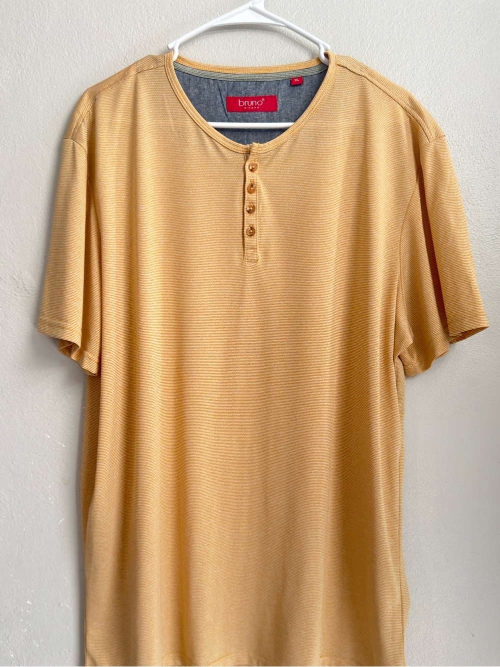 Bruno Valenti Milano Men's XL Henley Shirt Short Sleeve Mustard Yellow